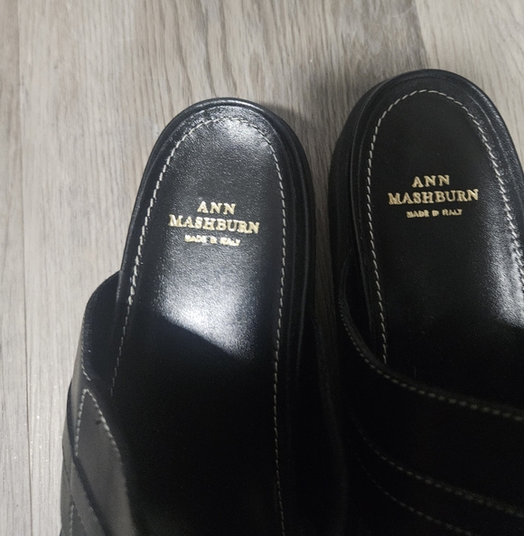 NEW ANN MASHBURN Black Sandals - Picture 2 of 5